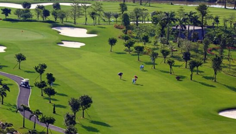 Hotels near Noida Golf Course