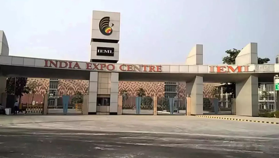 Hotels near India Expo Mart