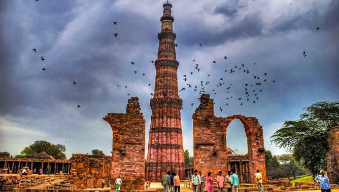 Hotels near Qutab Minar