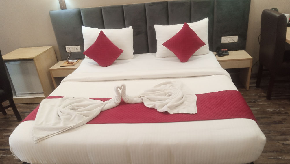 Hotel Rooms near me