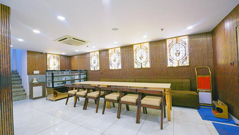 Hotels near me Noida