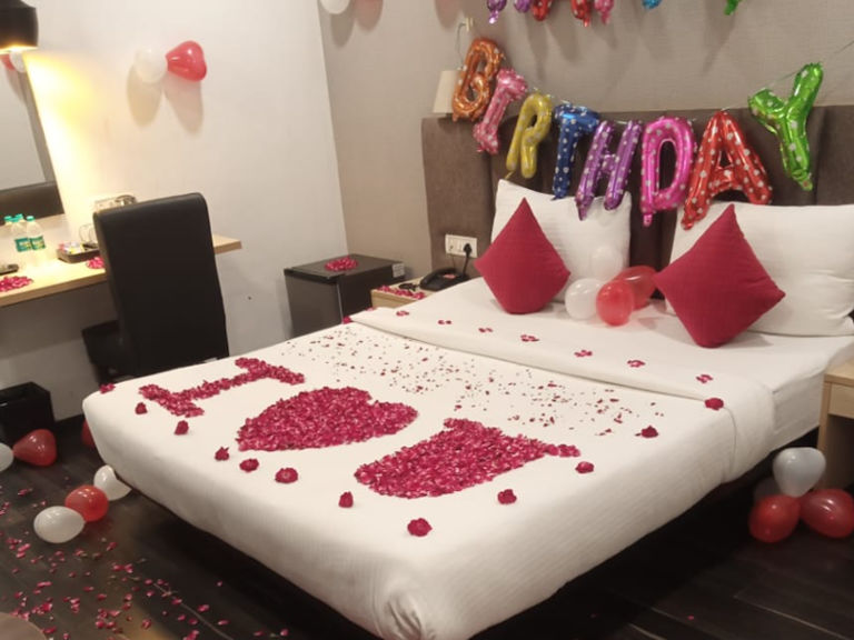 Room Decoration With Stay